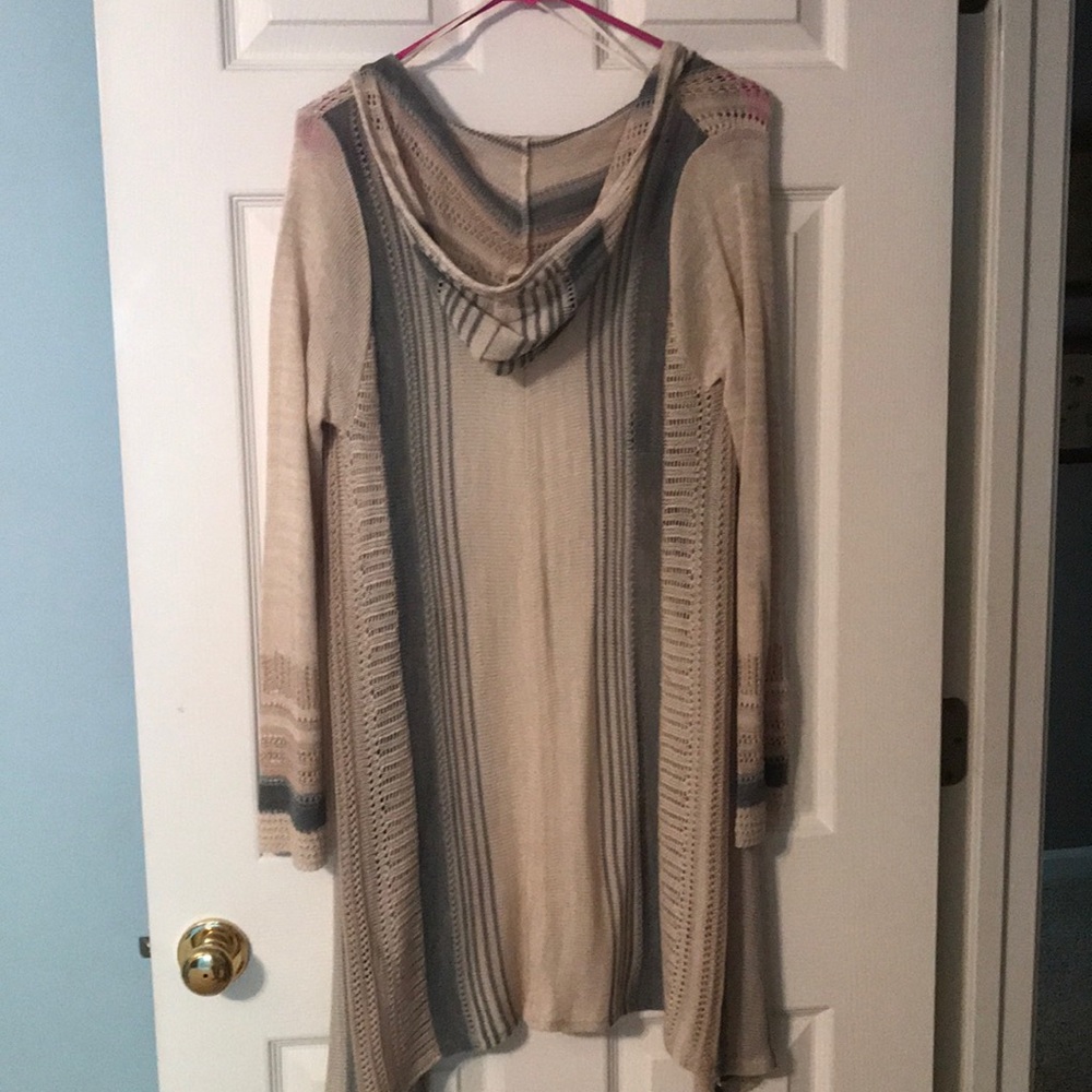 Cardigan - Picture 4 of 6